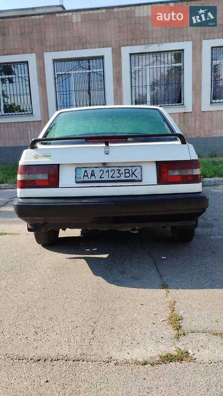 Хэтчбек Volvo 440 1991 в Черкассах