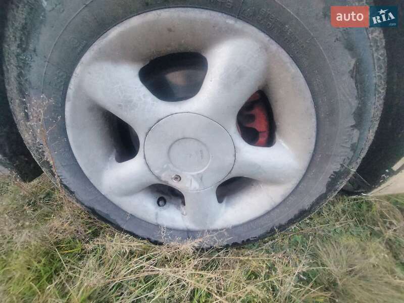 Хэтчбек Volvo 440 1992 в Камне-Каширском