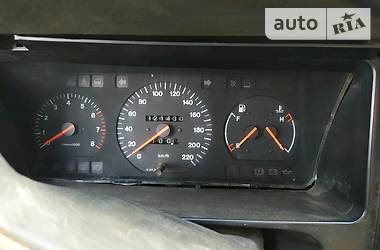 Седан Volvo 460 1991 в 