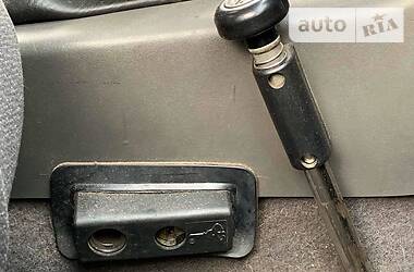 Седан Volvo 460 1992 в 
