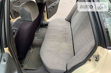 Седан Volvo 460 1992 в 
