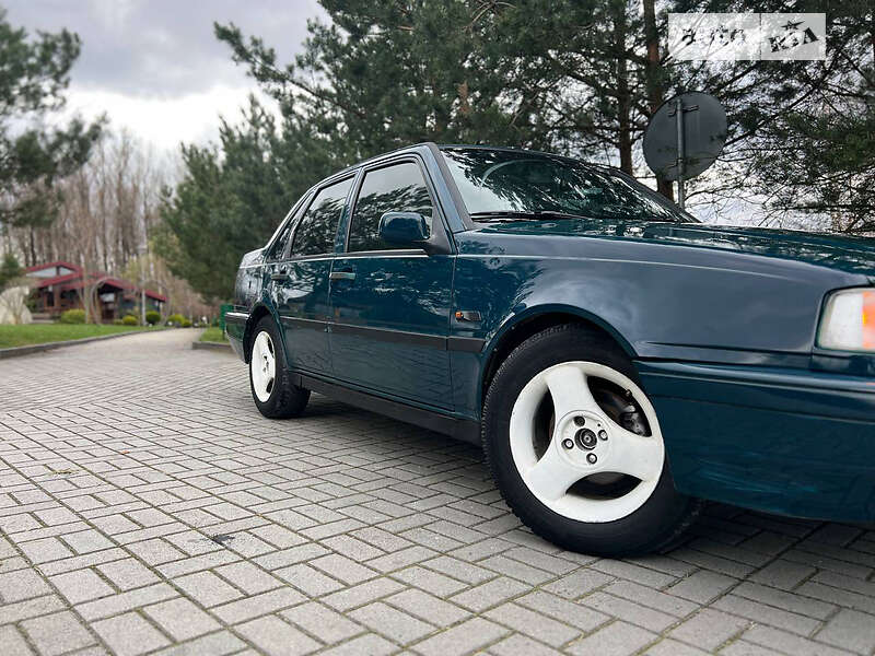 Седан Volvo 460 1996 в Дрогобичі