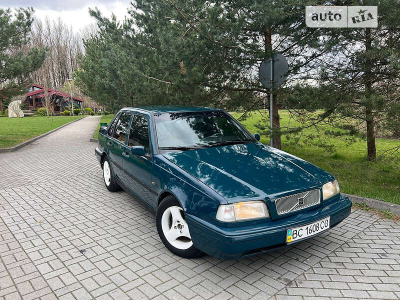 Седан Volvo 460 1996 в Дрогобичі
