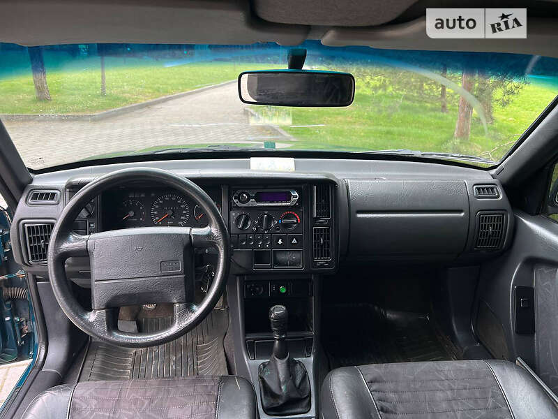 Седан Volvo 460 1996 в Дрогобичі