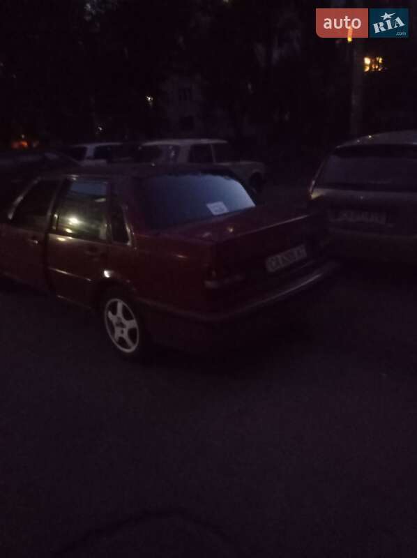 Седан Volvo 460 1994 в Черкасах