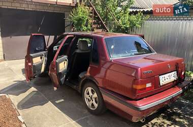 Седан Volvo 460 1994 в 