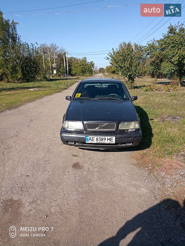 Седан Volvo 460 1992 в Дніпрі