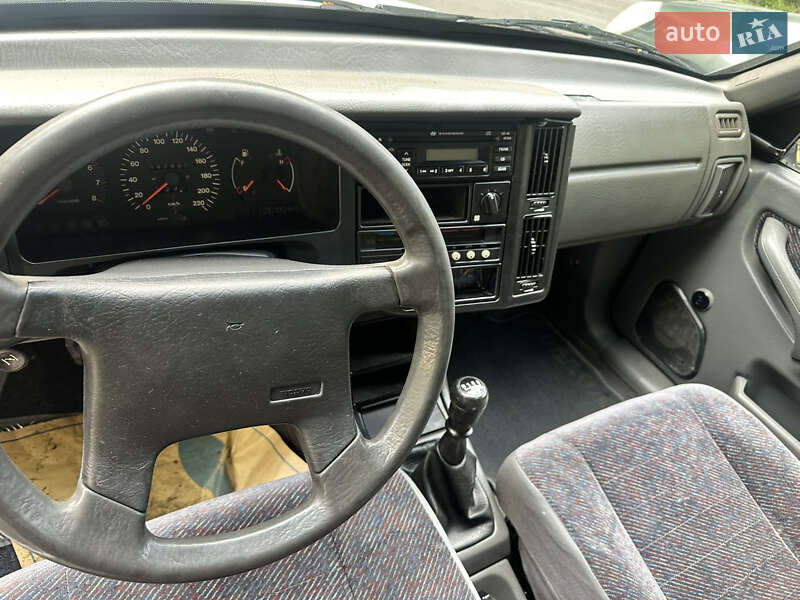 Седан Volvo 460 1991 в Одессе