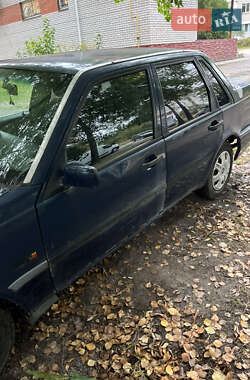 Седан Volvo 460 1996 в 
