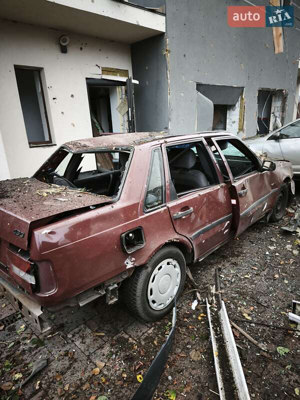 Седан Volvo 460 1996 в Кременчуге