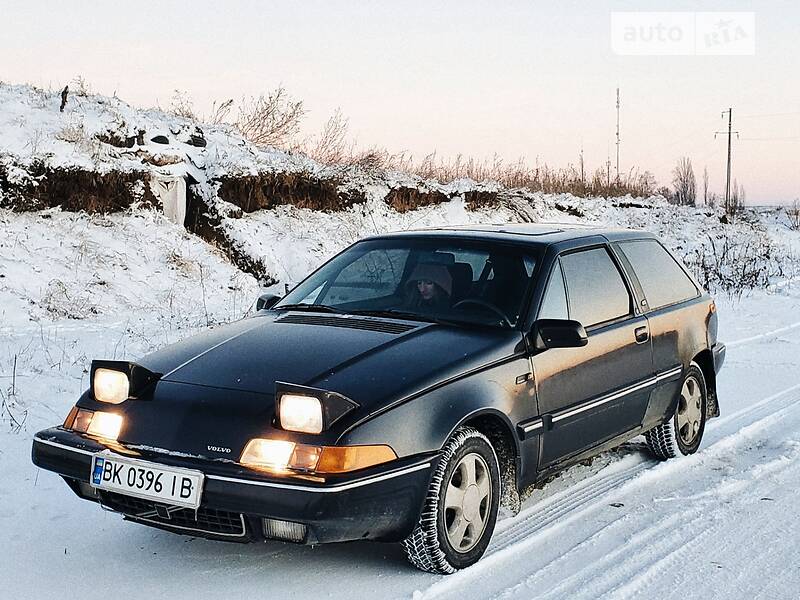 Купе Volvo 480 1987 в 