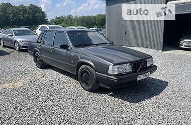 Седан Volvo 740 1990 в Львове