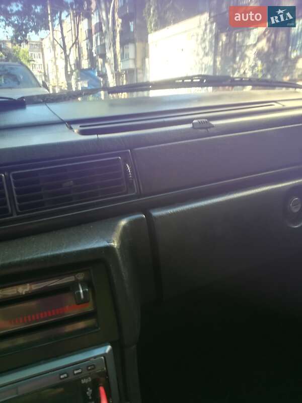 Volvo 740 1988