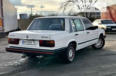 Седан Volvo 740 1985 в Білгороді-Дністровському