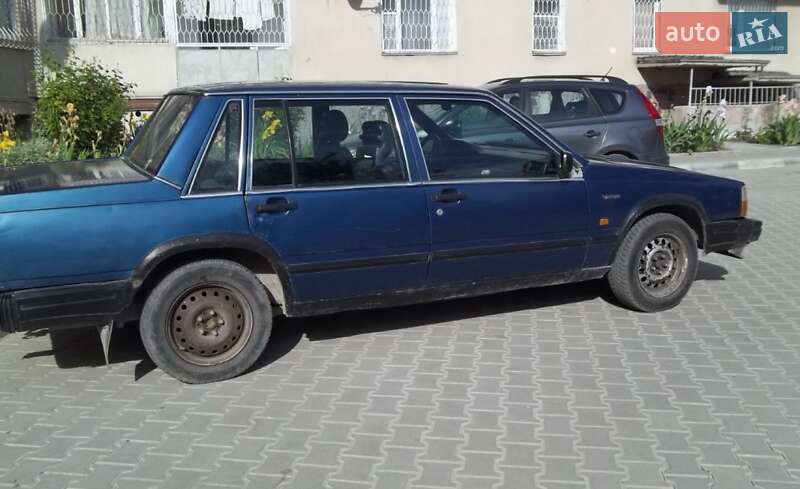 Седан Volvo 740 1985 в Тернополі