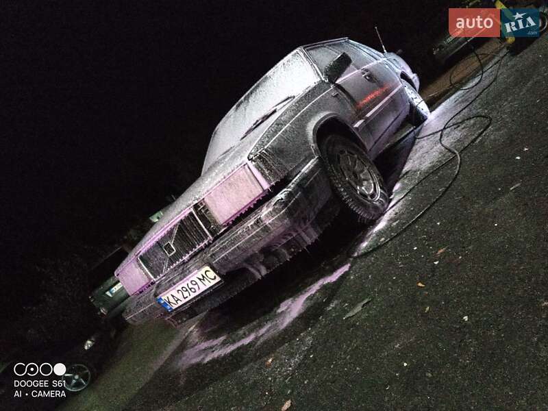 Седан Volvo 740 1989 в Києві