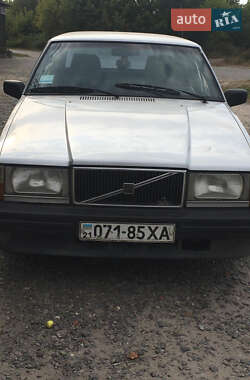 Седан Volvo 740 1989 в Миргороді