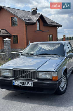 Седан Volvo 740 1989 в Хмільнику
