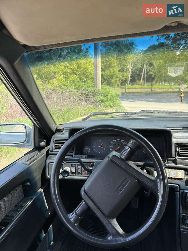Седан Volvo 740 1989 в Києві