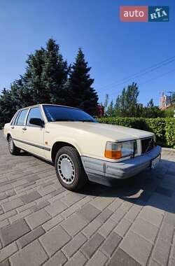 Седан Volvo 740 1990 в Днепре