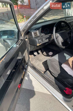 Седан Volvo 740 1987 в Киеве