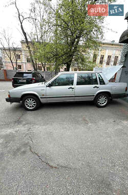 Седан Volvo 740 1987 в Києві