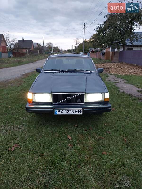 Седан Volvo 740 1991 в  фото Седан Volvo 740 1991 в