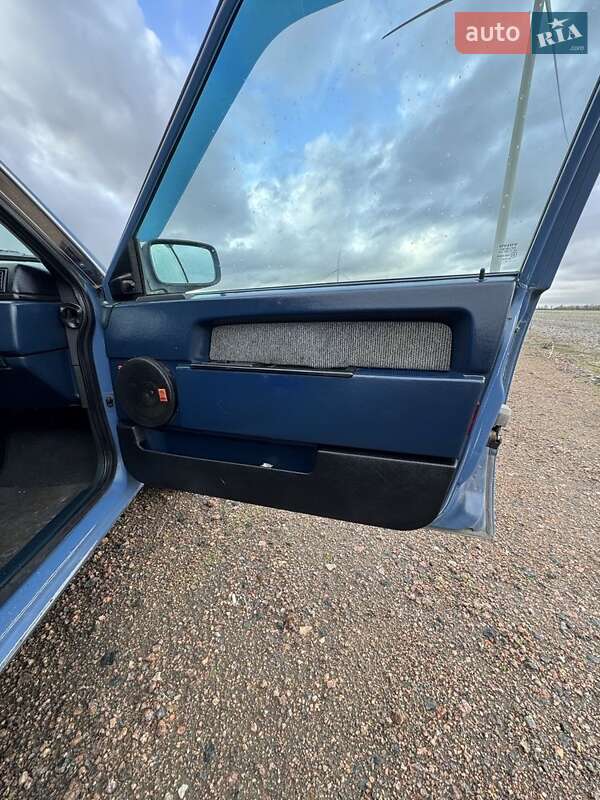 Седан Volvo 740 1989 в Южному фото 12 Седан Volvo 740 1989 в Южному