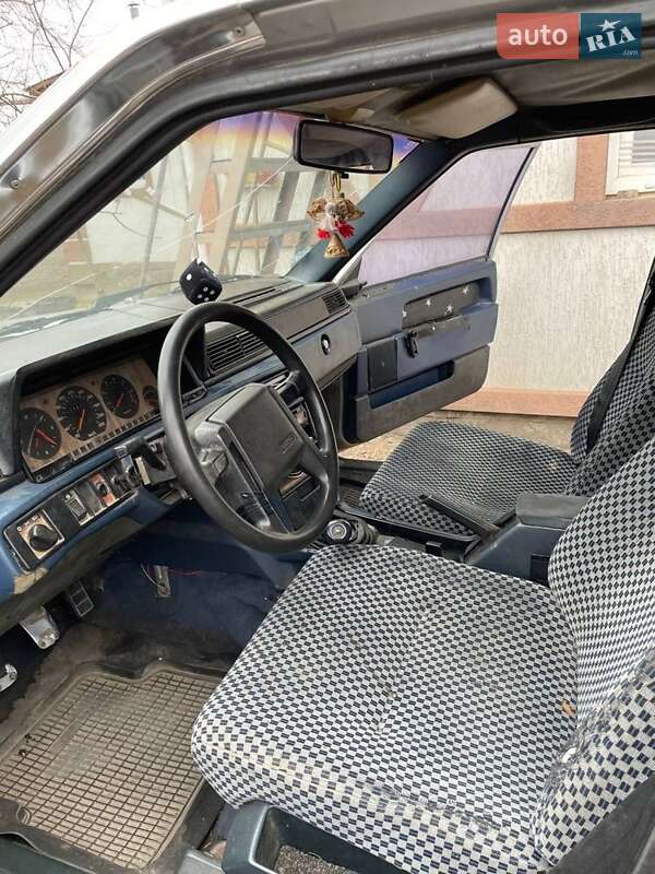 Седан Volvo 740 1988 в Києві фото 2 Седан Volvo 740 1988 в Києві