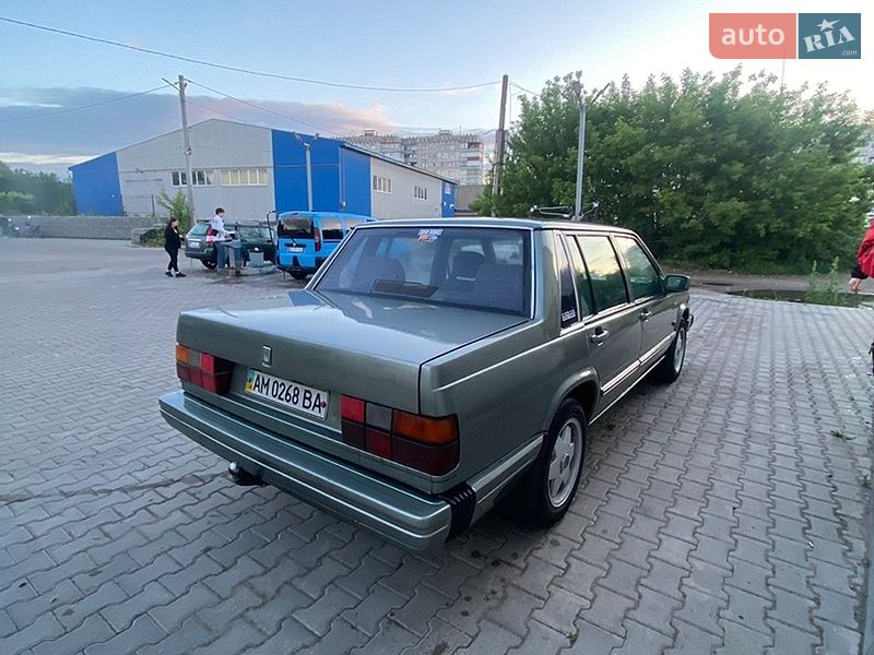 Седан Volvo 740 1985 в Житомире