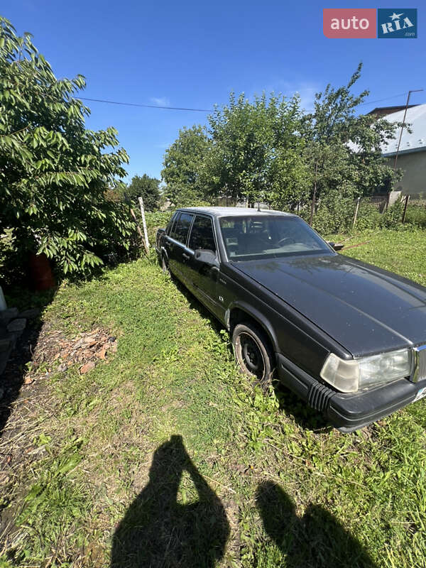 Седан Volvo 760 1988 в Копычинце