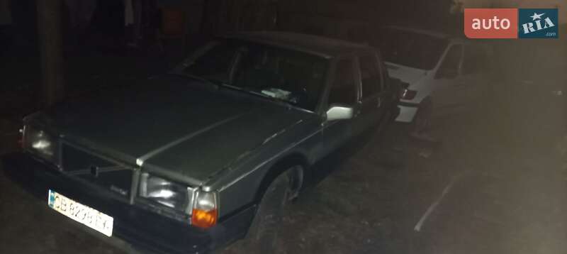 Седан Volvo 760 1985 в Киеве