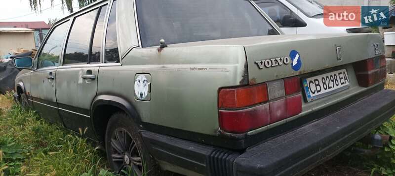 Седан Volvo 760 1985 в Киеве