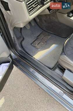 Седан Volvo 850 1992 в 