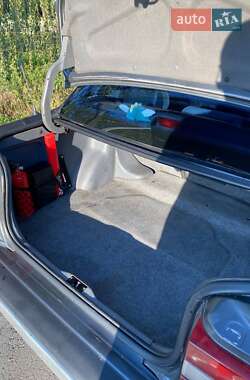 Седан Volvo 850 1992 в 