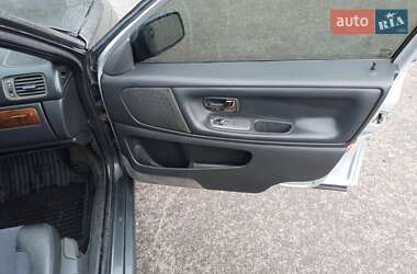 Седан Volvo 850 1993 в 