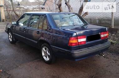 Седан Volvo 940 1995 в 
