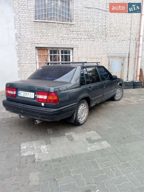 Седан Volvo 940 1992 в Львове