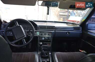 Седан Volvo 940 1992 в 