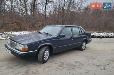 Седан Volvo 940 1992 в 