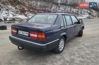 Седан Volvo 940 1992 в 