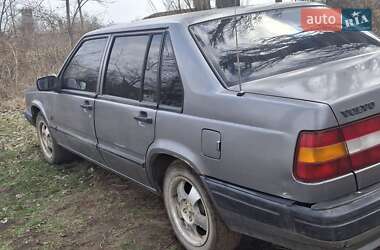 Седан Volvo 940 1991 в 