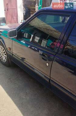 Седан Volvo 940 1992 в 