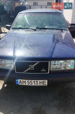 Седан Volvo 940 1992 в 