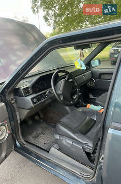 Седан Volvo 940 1994 в 