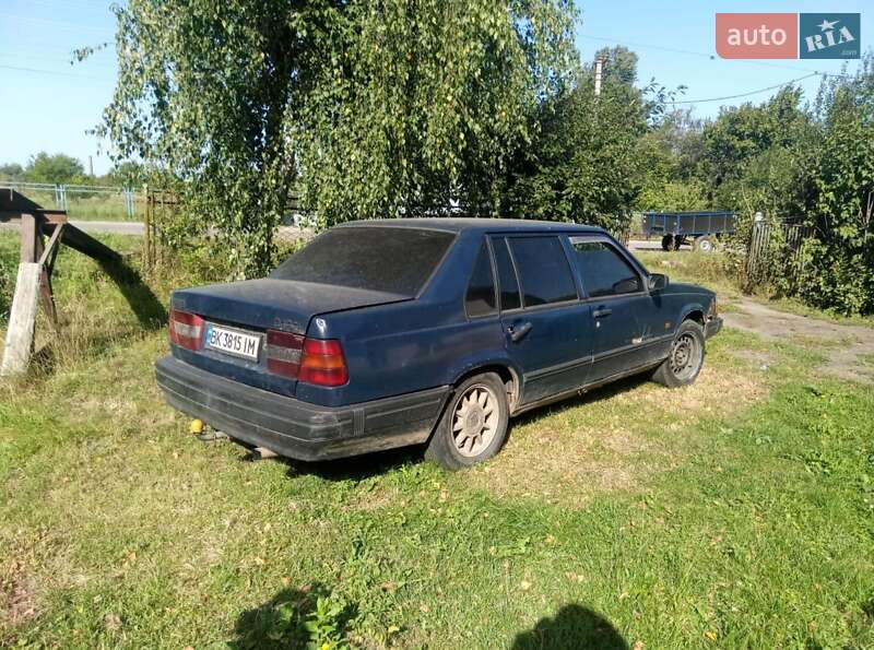 Седан Volvo 940 1993 в Ровно