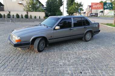 Седан Volvo 940 1993 в 