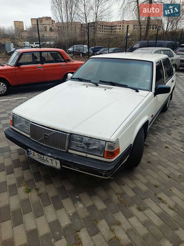 Седан Volvo 940 1996 в Киеве
