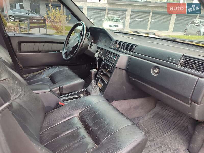 Седан Volvo 940 1996 в Киеве