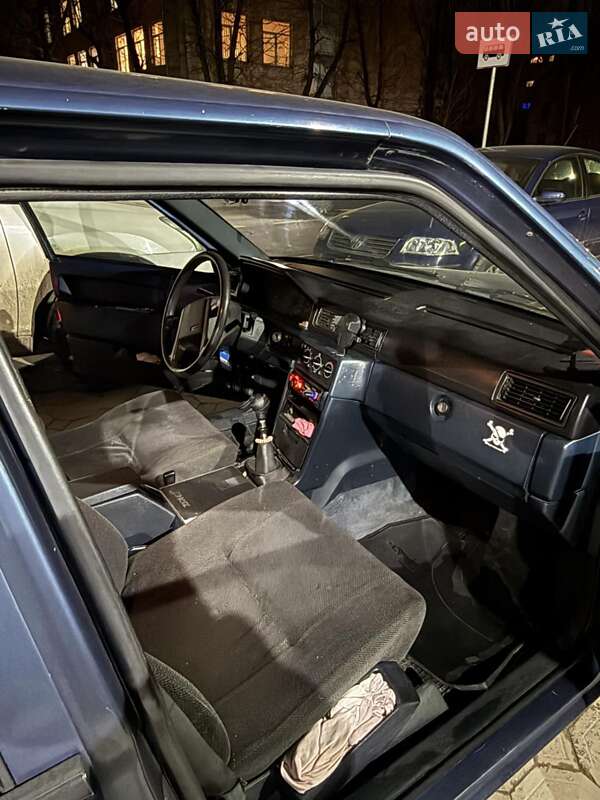 Седан Volvo 940 1993 в Львові фото 5 Седан Volvo 940 1993 в Львові